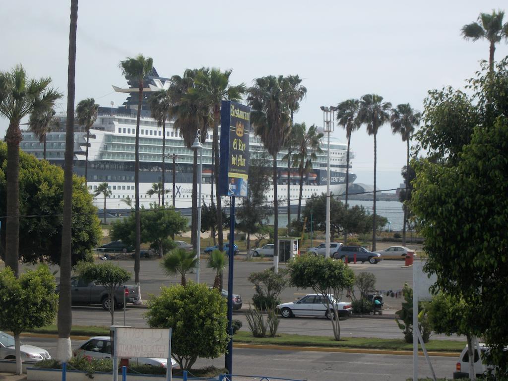 Hotel Villa Fontana Inn Ensenada Exteriör bild